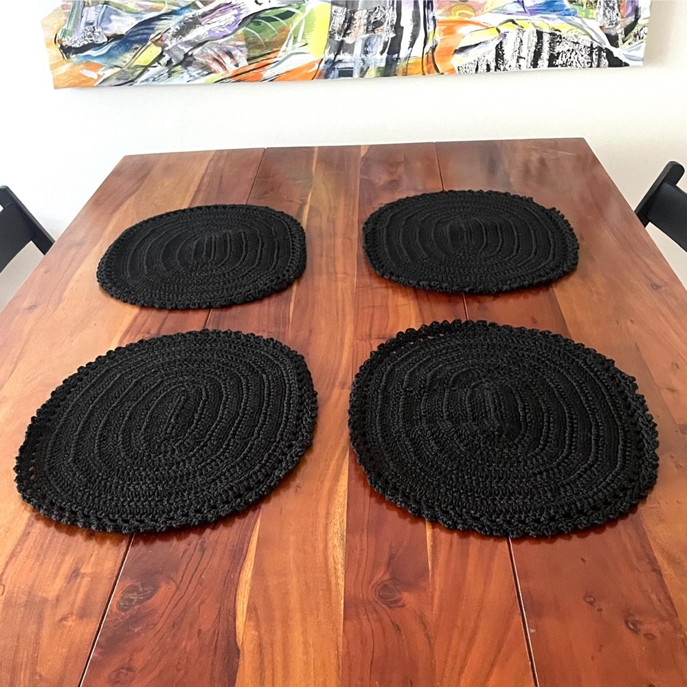 Thick Woven Placemats Set, Four 13x17” Black